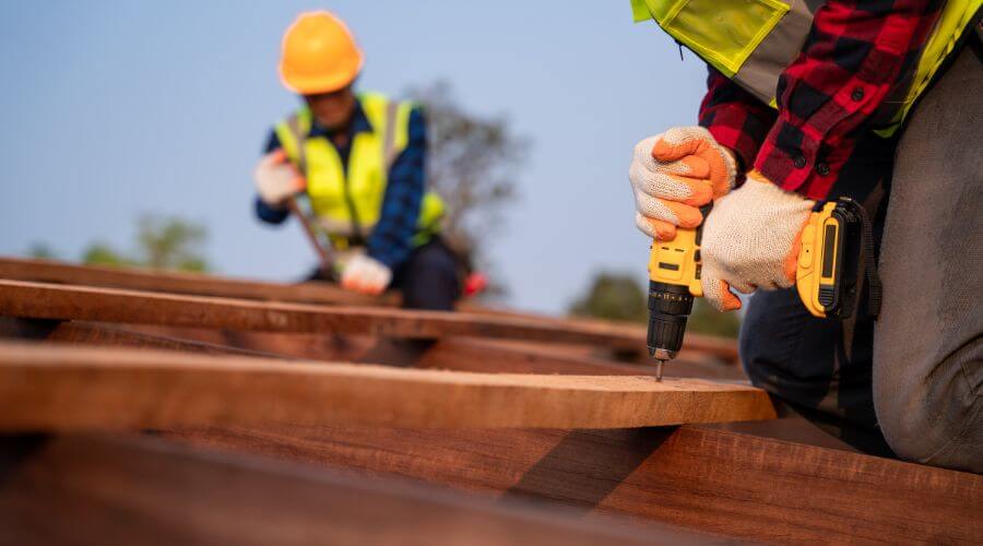 Professional residential roofers in Salem, SD